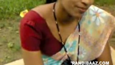 Indian village aunty outdoor porn video