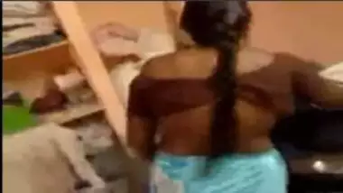 Telugu aunty stripping saree for sex with landlord hot tamil girls porn