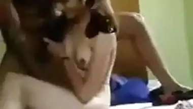 HOT INDIAN WHITE CHIK KISSED,BOOB PRESSED,HANJOB FUCKED