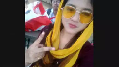 Bangladeshi Girl Leaked Videos Part 1
