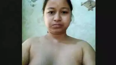 Desi Big Boobs Bhabi Showing