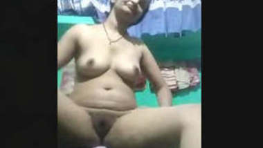 Bhabi nude Show On Videocall And Fingering 2 Clips Part 1