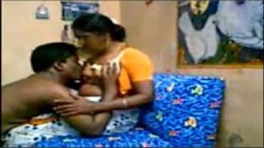 Horny Tamil Aunty Getting Boobs Sucked By Servant