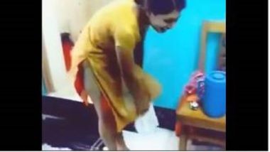 Sexy Marathi Aunty Wearing Panty