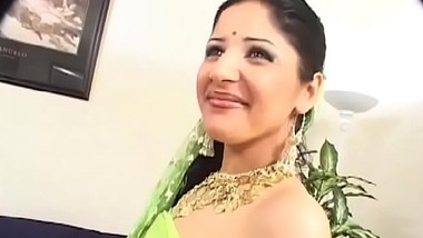 Harami aunty aur bhanje ke naughty fuck ka family porn