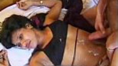 Desi sex tube xxx video of Indian prostitute fuck hard