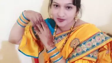 Sexy Bhabi Romance with Lover 2 Clips