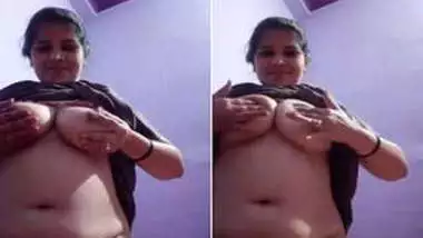 Indian BBW teen grabs XXX melons and actively fingers own wet peach