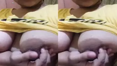 Naughty Indian teen records solo porn clip in which she plays with jugs