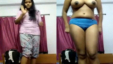 Desi female says hello to sex subscribers unveiling her private parts