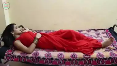 tamil bhabhi fucked in red saree