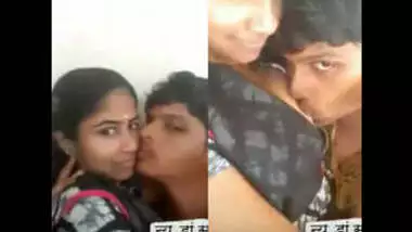 Tamil lovers hot kissing and boobs sucking sence leaked