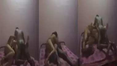 Threesome Bhabhi sex video for your dick’s pleasure