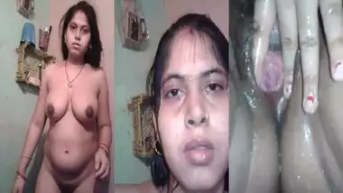 Chubby Bhabhi nude bath MMS video