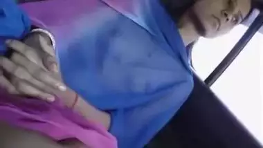Hot Indian bhabhi sex in car with ex college bf