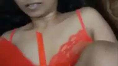 Cute Bangladeshi wife can't get enough of Desi hubby's XXX prick