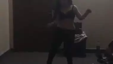 Pk cute girl dance