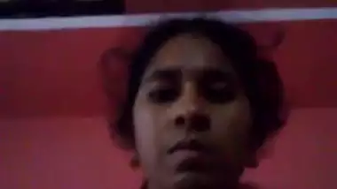 Desi Girl Record her Nude Video