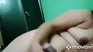 Married bhabhi handjob