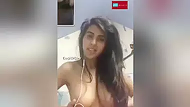 Today Exclusive- Cute Desi Girl Showing Boobs On Video Call