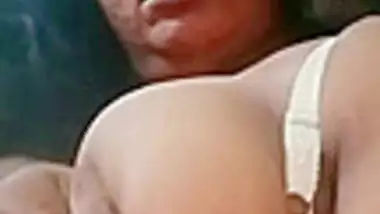 Mallu Aunty In Boob Fondling Video