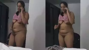 Mallu hot escort nude talking on phone viral show