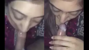 Horny Desperate Paki Wife Sucking Till Cum