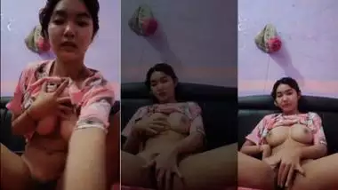 Sexy Kathmandu lady masturbates in Nepali sex video