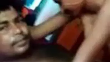 Married desi XXX couple shoots a video of their sex MMS