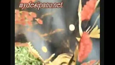 Outdoor free porn of a village bhabi