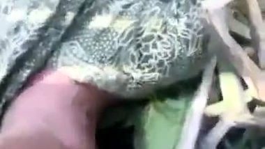 Desi sexy fucking outdoor