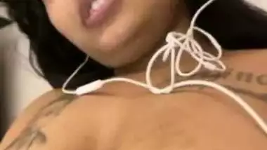 Lactating milf’s bf video in a video call sex MMS