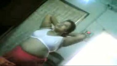 Mature cheating Mysore bhabhi sex scandal with neighbor