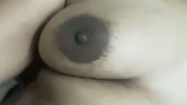 Tamil wife fucking affair with husband friend MMS