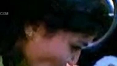 Sexy Punjabi Bhabhi’s Blowjob In Car