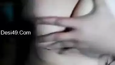 Today Exclusive-sexy Look Desi Girl Showing Her Boobs And Pussy Fingerring Part 2