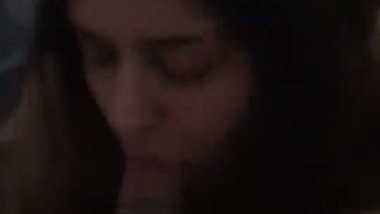 HORNY DESI BABE GIVING DEEP BLOWJOB TO EX LOVER PLEASURE