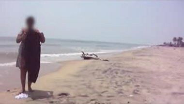 desi bhabhi on beach....