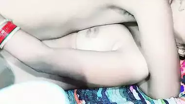 A wife becomes a randi for her husband in a desi sex video