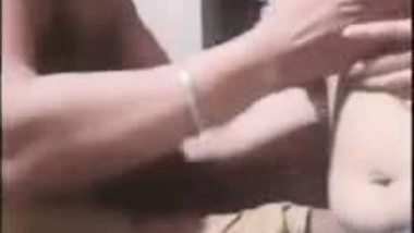 Hot sexy desi XXX girl sucks her friend’s cock in live cam MMS