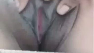 Naked pussy show of hottie from Haryana