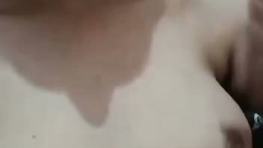 Desi girl nude hairy pussy rubbing viral show