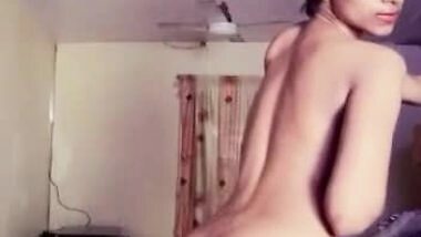Tamil girl nude selfie video making for lover