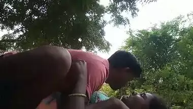Truly realistic hardcore Dehati sex outdoors video