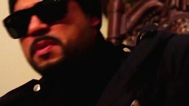 AKKHA MUMBAI UNCENSORED - HOT GANGSTA PARTY