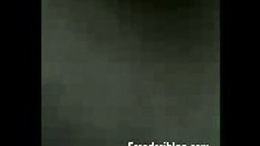 Gorgeous Punjabi aunty strips and smooches