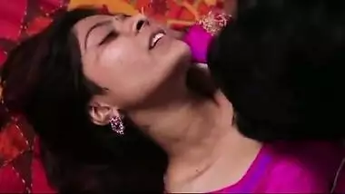 Kashmiri sex video of a sexy housewife and a servant
