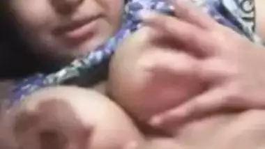 Desi Bhabi Sucking Own Boobs