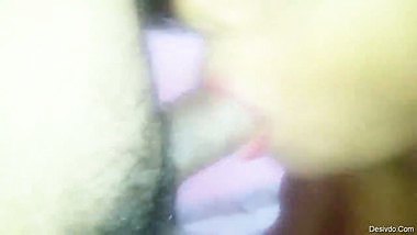 Mature bhabhi giving bj