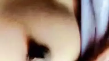 Sexy girlfriend boobs show viral selfie clip